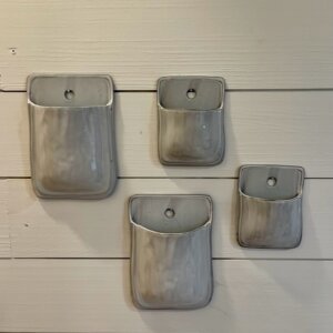 Terra-cotta wall hangers